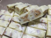 自制花生牛轧糖做法图解8)