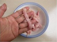 美味的糖醋里脊做法图解2)