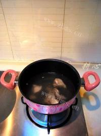 营养的三菌菇汤做法图解7)
