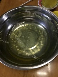 自制蔓越莓戚风蛋糕做法图解2)