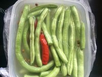 美味的家常泡酸豆角做法图解4)
