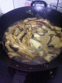 自制香菇炖豆腐做法图解8)