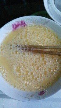 虾皮蒸蛋羹做法图解4)