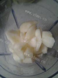 好喝的冰糖雪梨汁做法图解5)