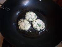自制豆渣葱花饼做法图解6)