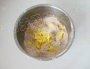 自制巧克力豆司康做法图解5)