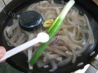 在家做的肉皮冻做法图解9)