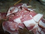 美味的番茄培根意面做法图解3)