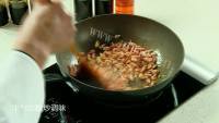 芳香四溢的韭菜炒河虾做法图解2)