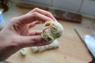 云南蒸花卷做法图解9)