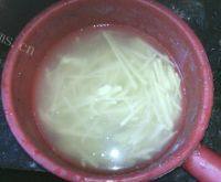 「DIY美食」醋溜土豆丝做法图解2)
