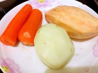色泽鲜亮的香肠焖饭做法图解2)