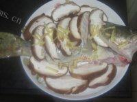 香菇鲑鱼做法图解5)
