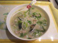 易做的皮蛋瘦肉粥