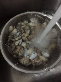 色泽不错的香辣花甲做法图解1)