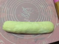 特色的葡萄干菠萝吐司做法图解15)