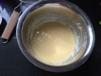 美味的奶牛蛋糕卷做法图解3)