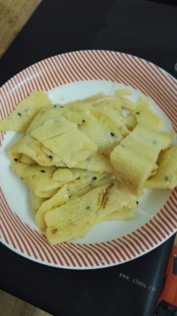 色泽鲜亮的鸡蛋饼