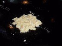 简单的香肠蛋炒饭做法图解6)