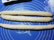 自己做的葡萄干辫子面包做法图解6)