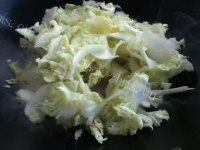家常菜白菜炒平菇做法图解10)