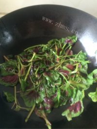 清淡的清炒苋菜做法图解2)