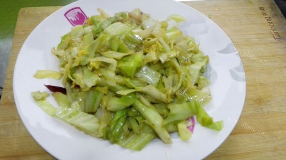 美味佳肴般的酸辣包菜