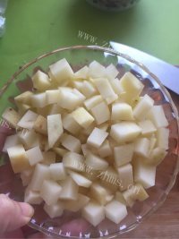 美味的红烧肉焖饭做法图解2)