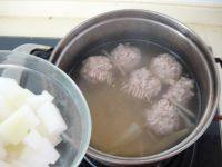 家常菜冬瓜肉丸汤做法图解8)