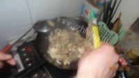 家常菜鸡腿菇炒肉片做法图解8)