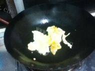 自己做的腊肠蛋炒饭做法图解3)