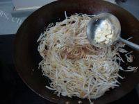 简单的酸辣绿豆芽做法图解5)