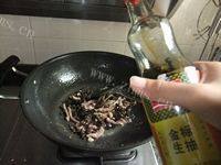 家常菜肉丝炒木耳