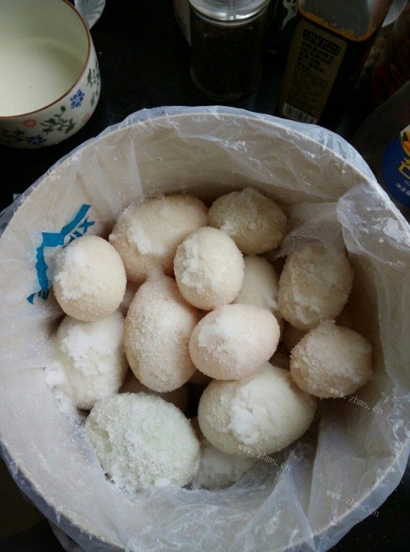 特下饭的咸鸭蛋