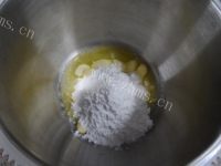 美味营养的百香果磅蛋糕做法图解3)