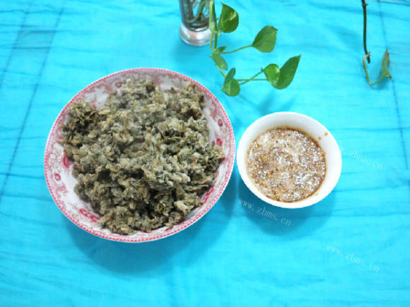 诱人的蒸槐花