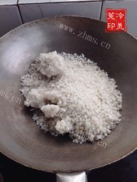 美味腌流油咸鸡蛋做法图解4)