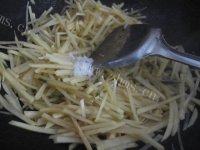 蚝油土豆丝自制做法图解7)