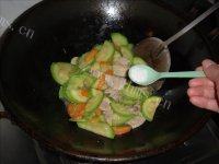 家常菜西葫芦炒肉片
