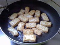 家常菜香菇烧豆腐做法图解3)