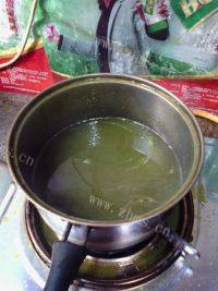 自制抹茶凉粉做法图解4)