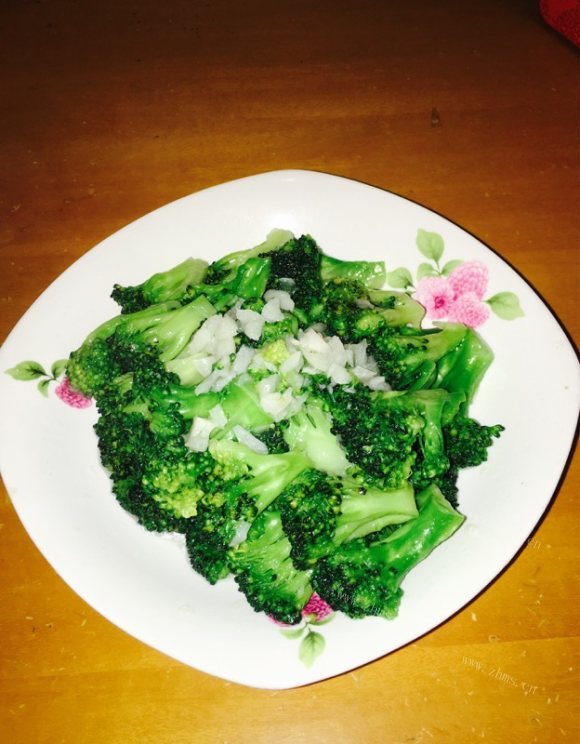 美味的蒜蓉西兰花