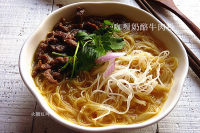 飘香咖喱奶酪牛肉粉做法图解8)