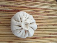 胡萝卜木耳鸡蛋包子做法图解7)