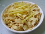 美味的咸肉蒸百叶做法图解3)