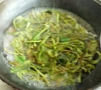 唇齿留香的香椿拌豆腐做法图解2)