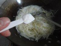 简易的糖醋土豆丝做法图解8)