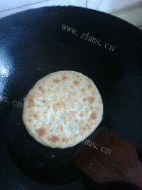 自己做的韭菜鸡蛋饼做法图解13)