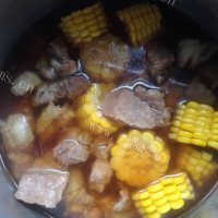 好吃的排骨玉米汤做法图解5)