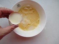 营养的豆浆海参蒸蛋做法图解7)